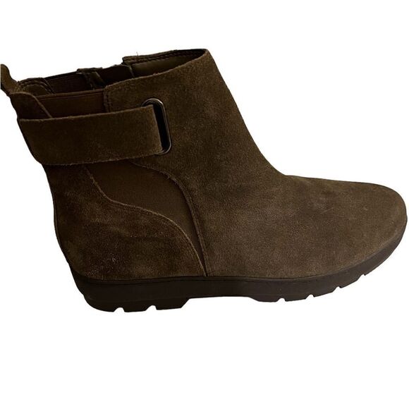 NWOT EASY SPIRIT Ladies Booties Short Boots. 9 Brown Suede - Picture 2 of 8